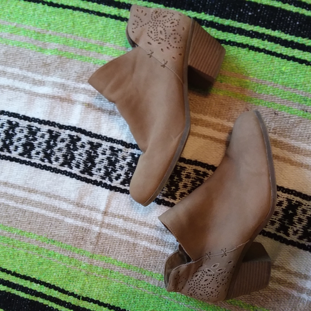 9.5 ankle boots